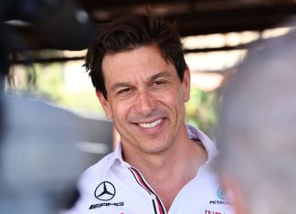 Вольф – о проблеме Ферстаппена: Возможно, Red Bull сделала это специально