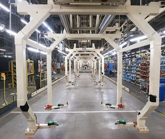 АвтоВАЗ начнет выпуск автомобилей Lada на бывшем заводе Nissan в мае-июне