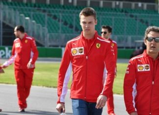 Даниил Квят мог заменить Кими Райкконена в Ferrari