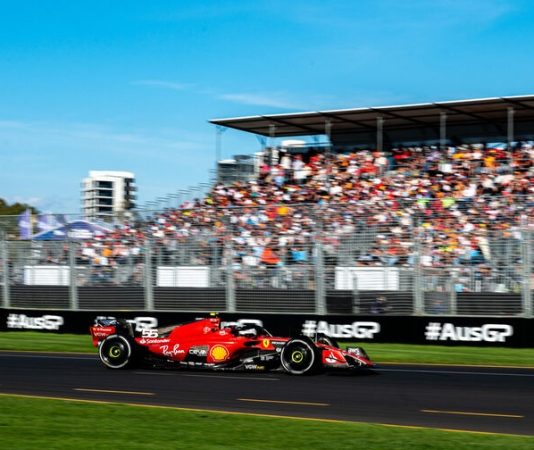 FIA отклонила прошение Ferrari о пересмотре штрафа Карлоса Сайнса