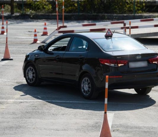 Гражданка подала в суд из-за неудачного экзамена по вождению