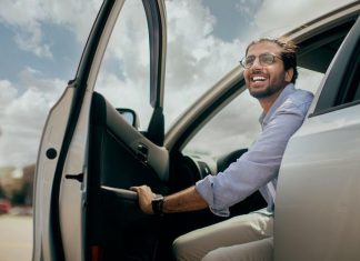 Как открыть дверь машины без ключа