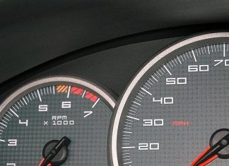 Как слишком низкие обороты «убивают» двигатель автомобиля