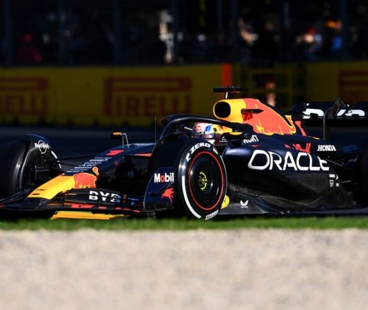 Макс Ферстаппен выиграл Гран При Австралии, Хэмилтон и Алонсо на подиуме