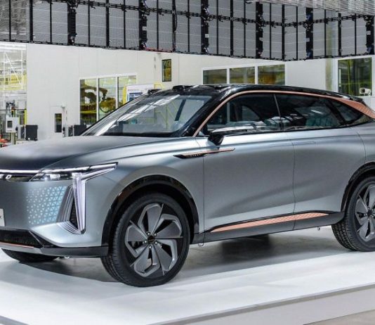 Новый китайский кроссовер Exeed AtlantiX привезут в Россию