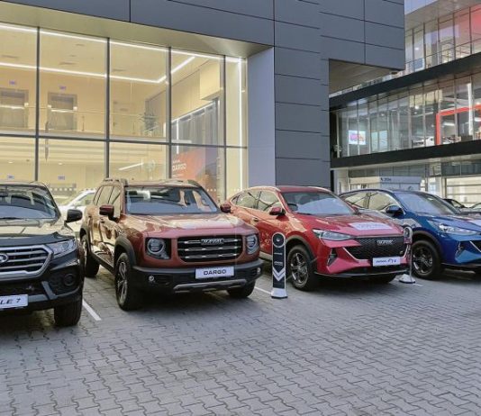 Рубль сильно подешевел. Что теперь будет с ценами на автомобили