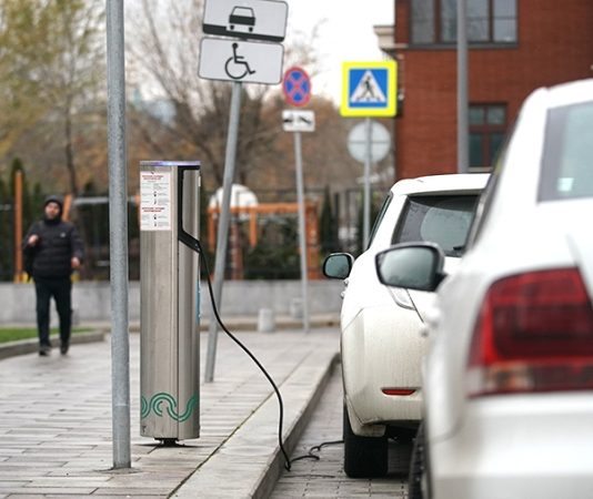 В Москве упростили порядок размещения зарядных устройств для электромобилей