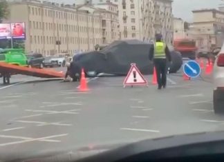 Aurus Senat попал в первое серьезное ДТП. Что уже известно