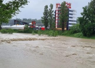 Формула 1 обсуждает возможность отмены Гран При Эмилии-Романьи