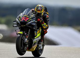 Гонщик команды Валентино Росси выиграл 1000-й Гран При MotoGP