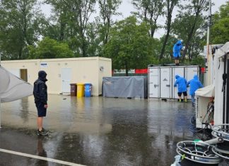 Гран При Эмилии-Романьи под угрозой – паддок эвакуировали из-за потопа