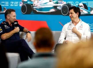 «Я гонял, он принимал участие». Хорнер пошутил над гоночной карьерой Вольфа