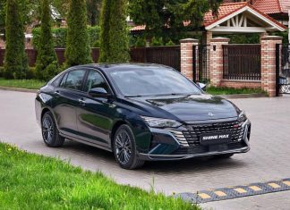 Объявлены российские цены на новый китайский седан