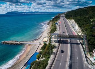 Путин поручил развивать автотуризм. Удастся ли водителям сэкономить