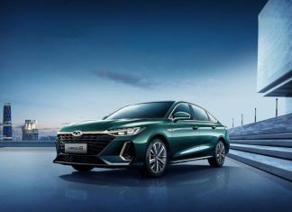 Chery начал отгружать седаны Arrizo 8 в автосалоны