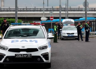 Что происходит на дорогах России: перекрытия, пробки, досмотры