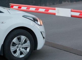 ЕС запретил поставки в Россию ряда автомобилей. Чем еще грозят санкции