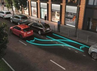 Какие бывают парковочные ассистенты и что они дают водителю