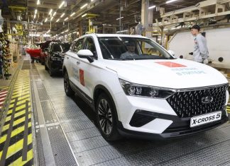 Lada X-Cross 5 будет стоить 2,5 млн руб. Есть пять аналогов дешевле