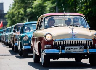 Мантуров заявил о возможном возрождении производства «Волги» в 2024 году