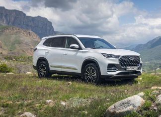 Недостающее звено. Первый тест-драйв Chery Tiggo 8 Pro e+