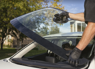 Установка и замена автостекол: когда потребуется и кому доверить замену