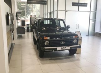 «Можно купить только с допами». Сколько стоят автомобили Lada у дилеров