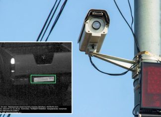 Водитель Nissan пожаловался на штраф за такой же пикап из другого города