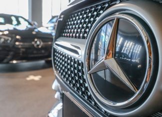 Стало известно о намерении Mercedes-Benz продать все автосалоны в Германии