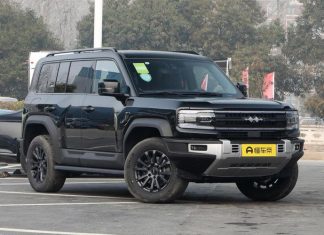 В России начали продавать новый внедорожник марки FangChengBao