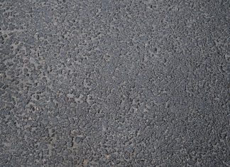 Автоматизация процесса заливки швов на асфальте: применение роботизированных систем и машин для повышения производительности и качества работ