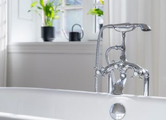 Как выбрать смеситель в ванную