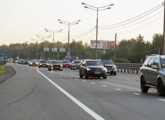 Сколько времени в пробках уйдет при поездке на дачу. Исследование