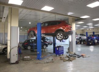 В России до 45 дней увеличился срок поставки импортных автозапчастей