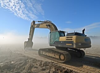 Экскаватор: от земляных работ до сноса зданий