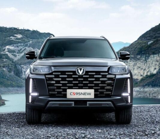 Флагманский кроссовер Changan CS95 подорожал на ₽50 тыс. со старта продаж