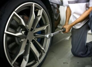 Как пользоваться динамометрическим ключом: разбираемся в типах и отличиях