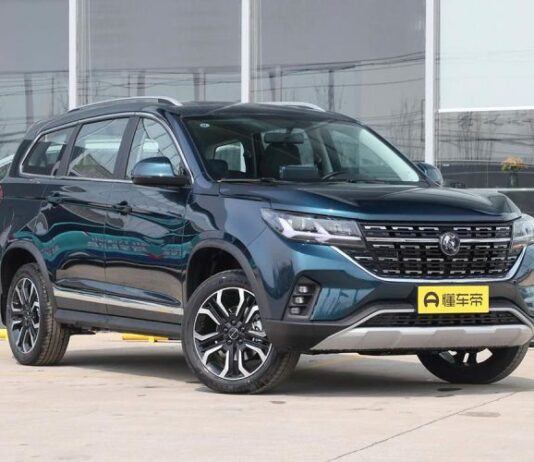 Кроссовер Forthing T5 поступит в продажу в России по цене менее ₽2 млн