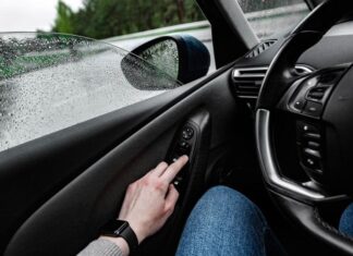 Почему не работает стеклоподъемник: причины, советы по ремонту