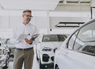 От Jaguar до Cadillac: шикарные, но неликвидные кроссоверы в России