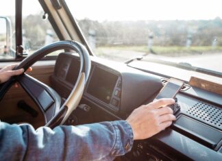 Установка тахографа: требования законодательства и этапы монтажа