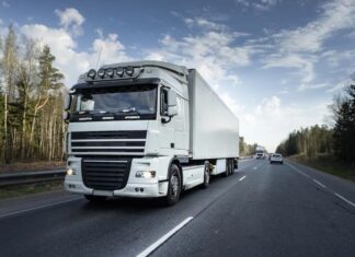 Дефицит дальнобойщиков в России: чем это грозит и что будет с ценами