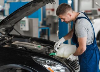 Замена масла в двигателе с фильтром: как, когда и зачем это делать