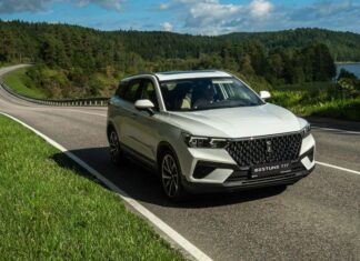 Уже не Lada, но еще не Hongqi: чем поразил и опечалил Bestune T77