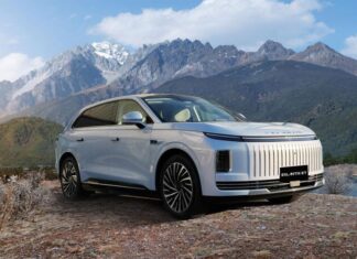 В России представлен новый Exlantix ET. Первый обзор «умного» кроссовера