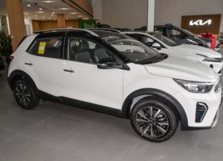 Новый BMW X3, топовая Mazda3 и дешевые Kia. Что купить у дилеров в январе