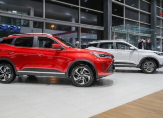 Почему дилеры стали отказываться от продаж китайских машин. Кто следующий