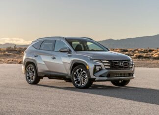 Hyundai опроверг сообщения об обсуждении возвращения в Россию