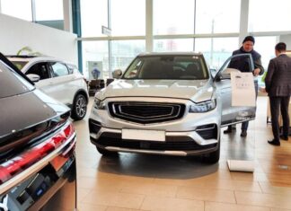 Дилеры начали продавать машины в рассрочку. Условия, скидки и платежи