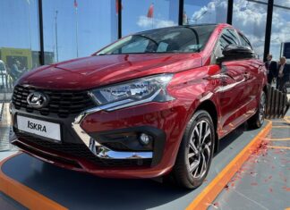 «Прямо обидно». Что говорят о новой Lada Iskra владельцы Vesta и Grantа